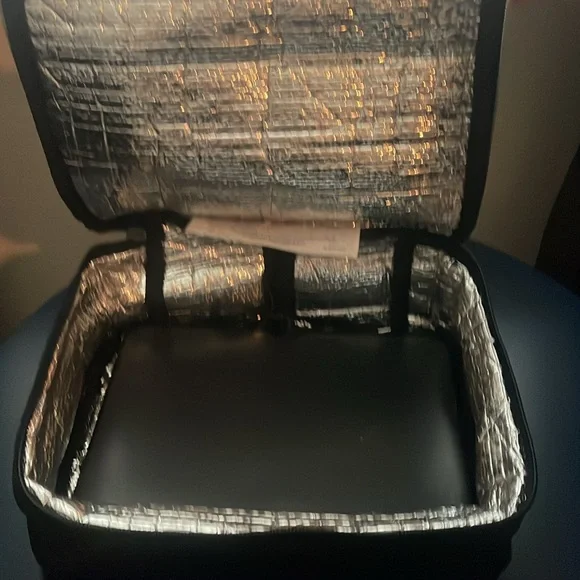 Hot Logic Mini Portable Electric Lunch Box - Picture 3 of 3